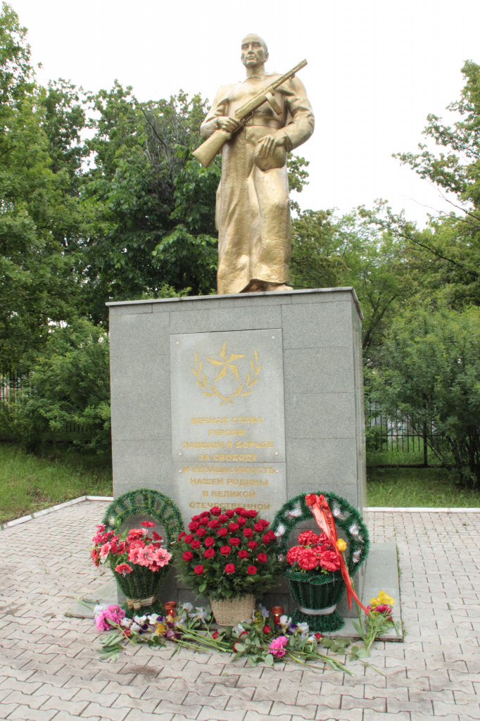 Уфимский район, Воинское кладбище в селе Юматово